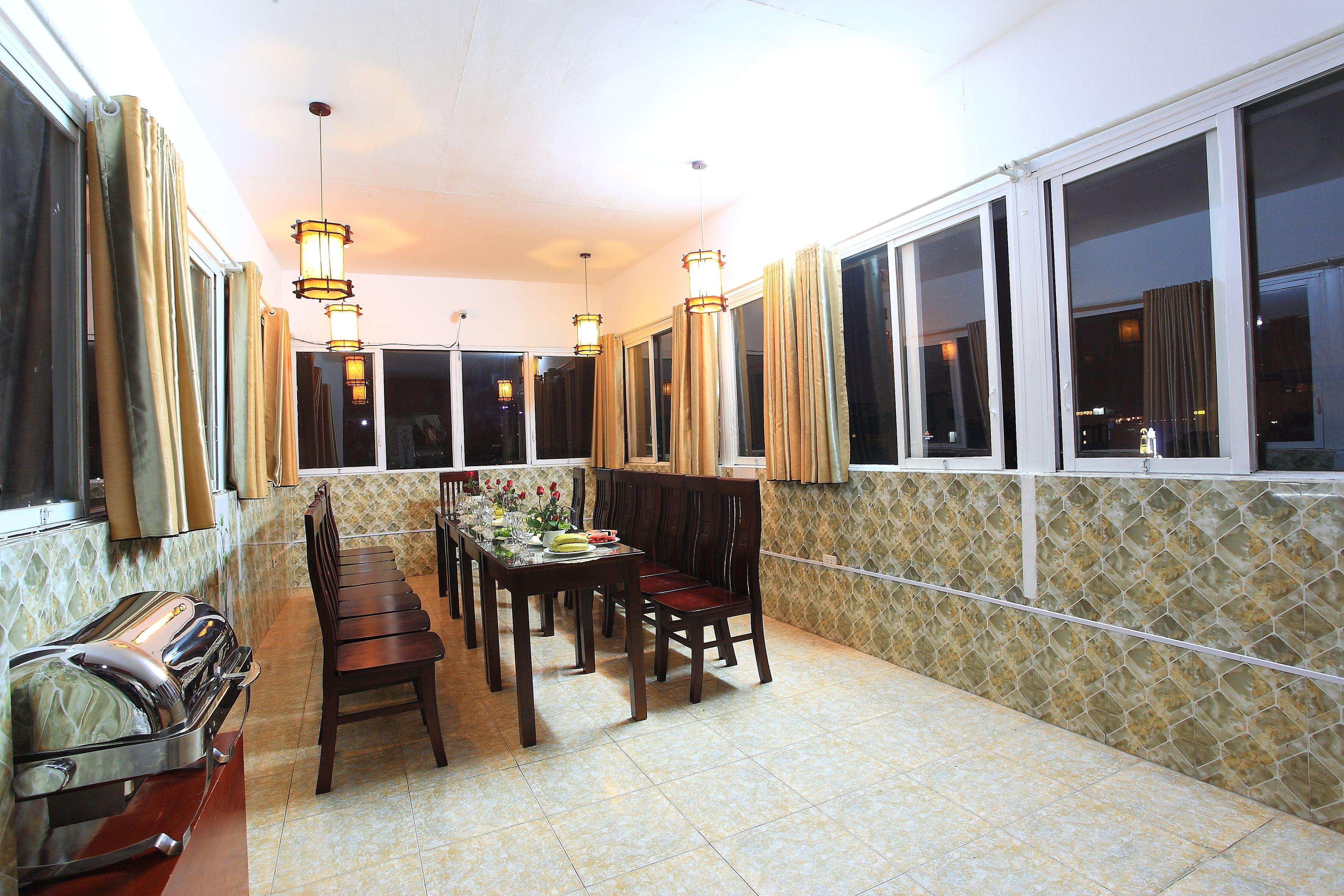 Hanoi Luxury Hotel — Photos 2